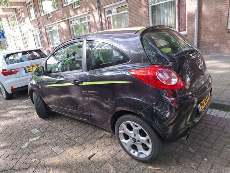 Zwart Gebruikt 2010 Ford Ka Titanium X Hatchback | € 2.499 (Eerlijke prijs) - Afbeelding 1/4