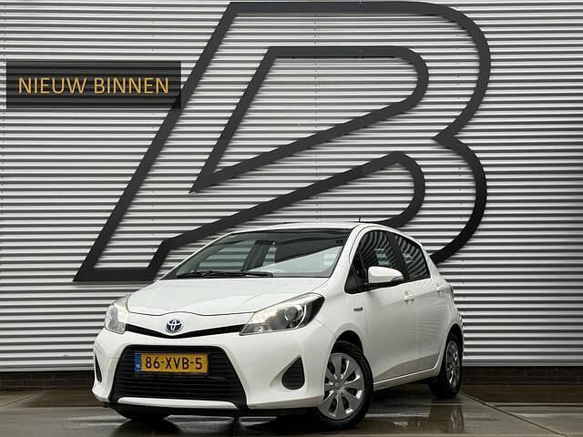 Wit Occasion 2012 Toyota Yaris Hatchback | € 7.949 (Eerlijke prijs) - Afbeelding 1/4