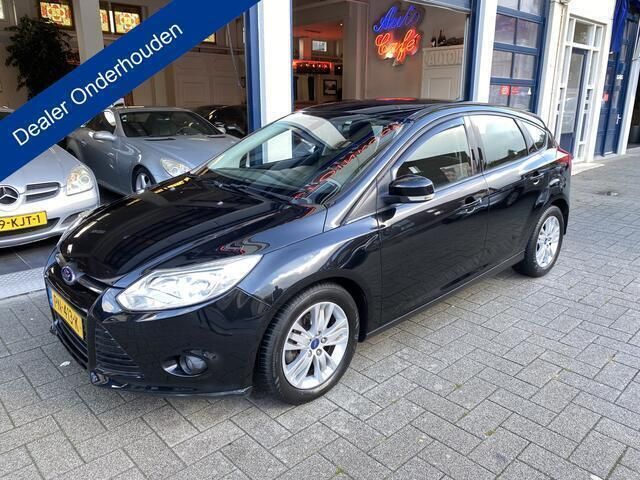 Zwart Gebruikt 2014 Ford Focus Titanium Hatchback | € 7.899 (Eerlijke prijs) - Afbeelding 1/4
