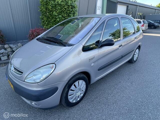 Occasion Citroën Xsara Picasso 136 PK (100 kW) 2003 Beige MPV