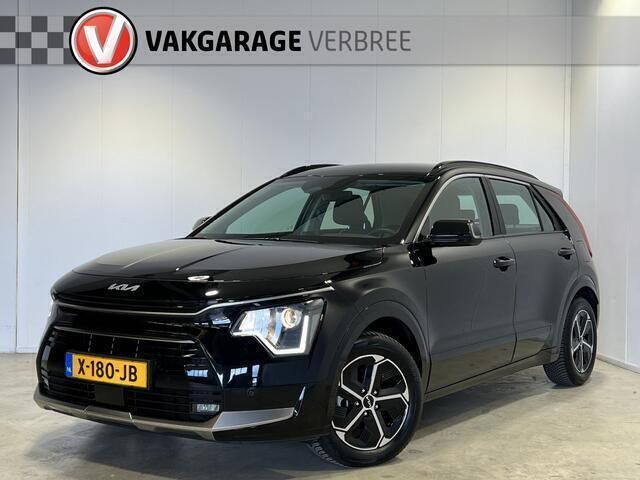 Zwart Gebruikt 2023 Kia Niro SUV | € 29.940 (Goede deal) - Afbeelding 1/4