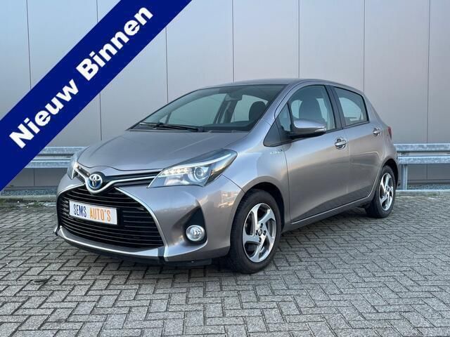 Bruin Gebruikt 2015 Toyota Yaris Hatchback | € 10.950 (Goede deal) - Afbeelding 1/4