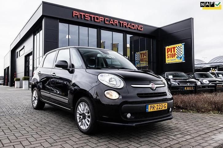 Occasion Fiat 500L Lounge 105 PK (77 kW) 2017 Zwart MPV