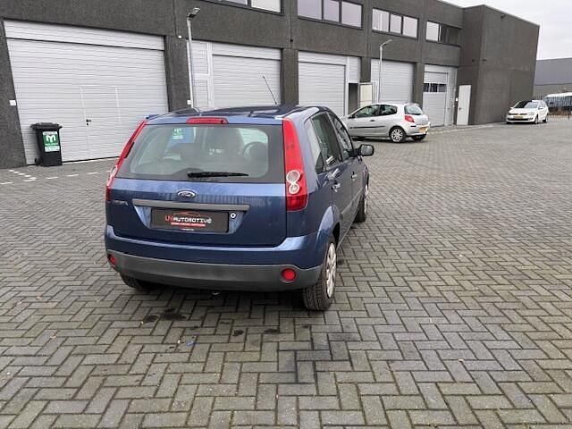 Occasion Ford Fiesta 69 PK (50 kW) 2006 Blauw Hatchback