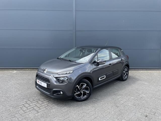 Grijs, metallic lak Gebruikt 2021 Citroën C3 Shine Hatchback | € 11.945 (Eerlijke prijs) - Afbeelding 1/4