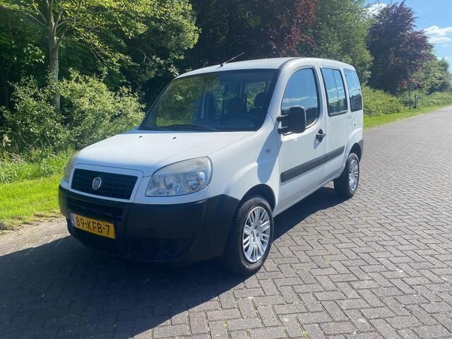 Wit Gebruikt 2009 Fiat Doblò Active MPV | € 3.999 (Eerlijke prijs) - Afbeelding 1/4
