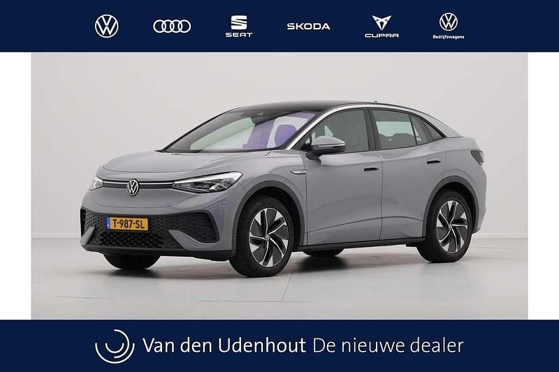 Grijs Gebruikt 2023 VW ID.5 Pro SUV | € 33.940 - Afbeelding 1/4