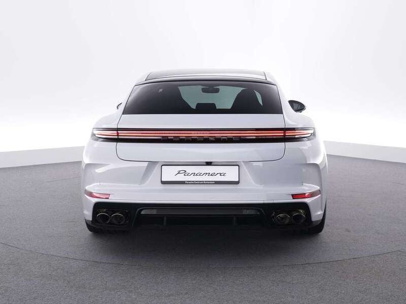 Occasion Porsche Panamera 4 470 PK (345 kW) 2025 Grijs, metallic lak Sedan