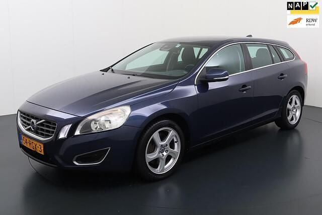 Blauw Gebruikt 2011 Volvo V60 Momentum Stationwagen | € 11.450 (Iets duurder) - Afbeelding 1/4
