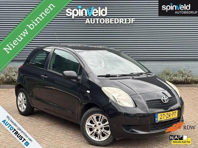 Zwart Gebruikt 2008 Toyota Yaris Hatchback | € 2.250 (Eerlijke prijs) - Afbeelding 1/4