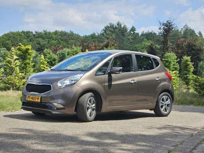 Bruin Gebruikt 2015 Kia Venga Plus Hatchback | € 14.950 (Eerlijke prijs) - Afbeelding 1/4