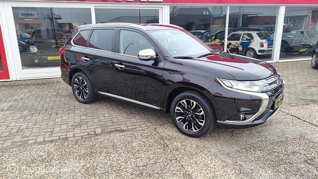 Occasion Mitsubishi Outlander Instyle 121 PK (88 kW) 2015 Zwart SUV