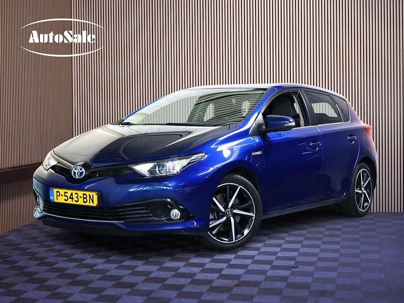 Occasion Toyota Auris Hybrid 136 PK (100 kW) 2018 Blauw Hatchback