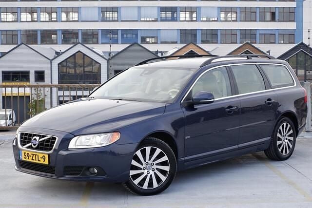 Blauw Gebruikt 2013 Volvo V70 Stationwagen | € 11.950 (Goede deal) - Afbeelding 1/4