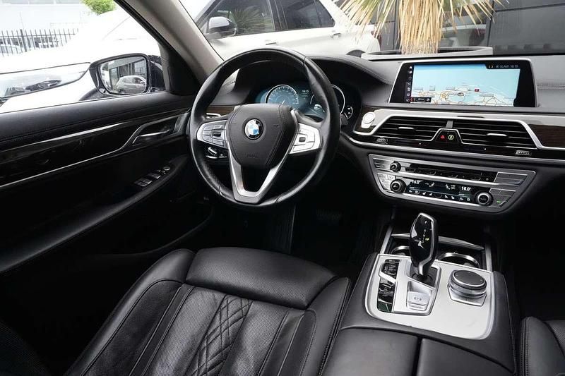 Occasion BMW 740 Executive 328 PK (241 kW) 2018 Zwart Sedan