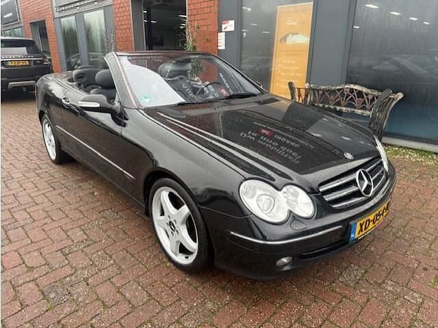 Zwart Occasion 2003 Mercedes 240 Avantgarde Cabriolet | € 4.450 (Eerlijke prijs) - Afbeelding 1/4