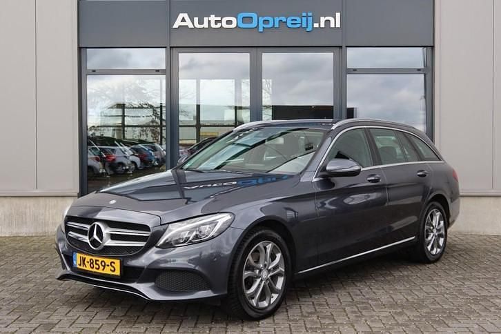 Grijs Occasion 2016 Mercedes C180 Edition Stationwagen | € 19.745 (Eerlijke prijs) - Afbeelding 1/4