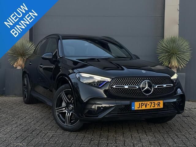 Zwart Occasion 2022 Mercedes GLC300 AMG SUV | € 64.950 - Afbeelding 1/4