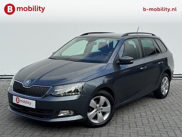 Grijs Gebruikt 2017 Skoda Fabia Drive Hatchback | € 8.495 (Eerlijke prijs) - Afbeelding 1/4