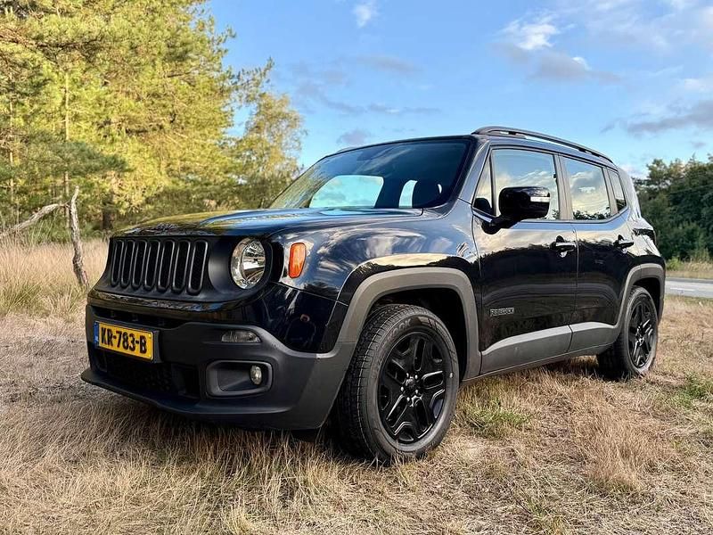 Zwart Gebruikt 2016 Jeep Renegade Longitude SUV | € 12.000 (Eerlijke prijs) - Afbeelding 1/4