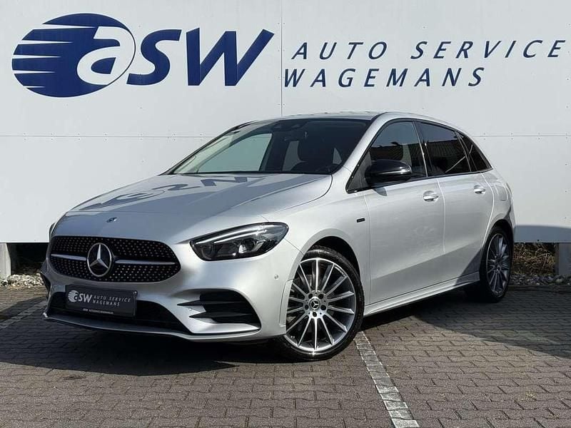 Grijs Gebruikt 2021 Mercedes B250e Business MPV | € 30.950 - Afbeelding 1/4