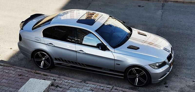 Gebruikt 2007 BMW 330 Sedan | € 8.500 (Eerlijke prijs) - Afbeelding 1/4