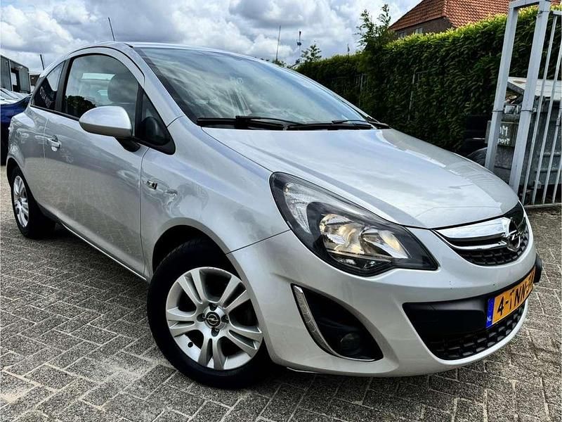 Grijs Gebruikt 2014 Opel Corsa Business Hatchback | € 3.999 (Eerlijke prijs) - Afbeelding 1/4