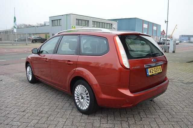 Occasion Ford Focus Titanium 101 PK (74 kW) 2008 Rood Stationwagen