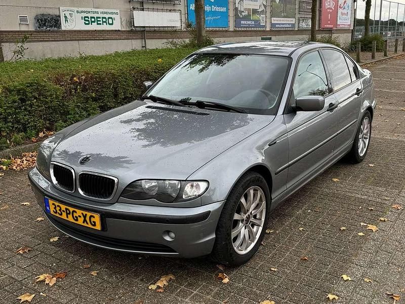 Zilver Gebruikt 2004 BMW 316 Sedan | € 1.750 (Goede deal) - Afbeelding 1/4