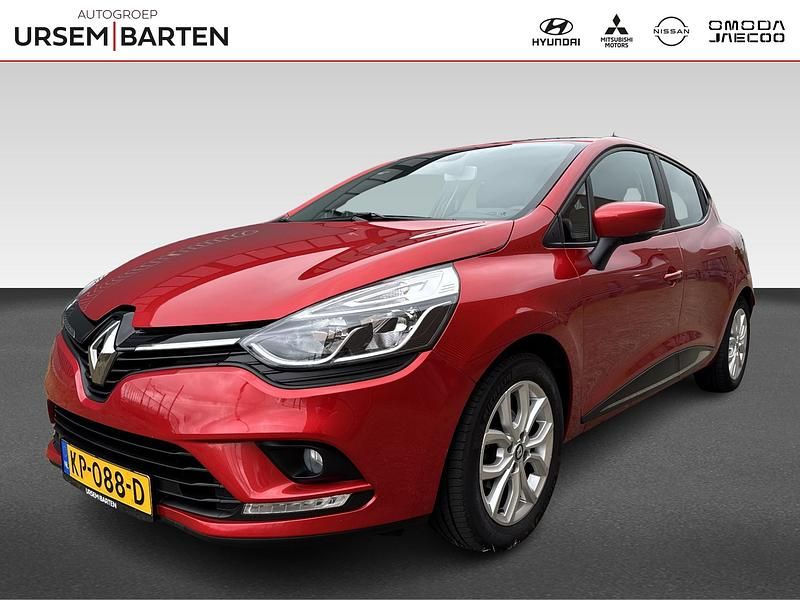 Rood Gebruikt 2016 Renault Clio IV Zen Hatchback | € 11.730 (Eerlijke prijs) - Afbeelding 1/4