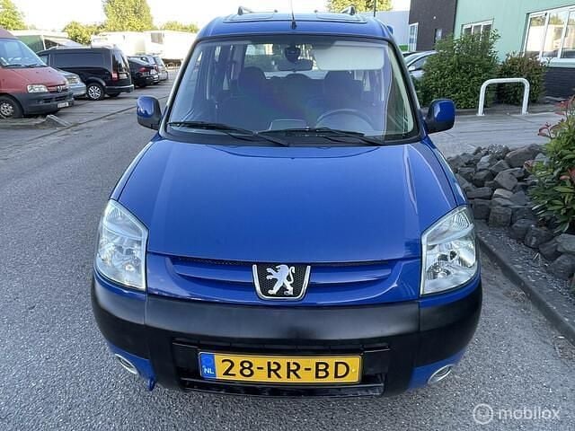 Blauw Gebruikt 2005 Peugeot Partner MPV | € 3.950 (Iets duurder) - Afbeelding 1/4