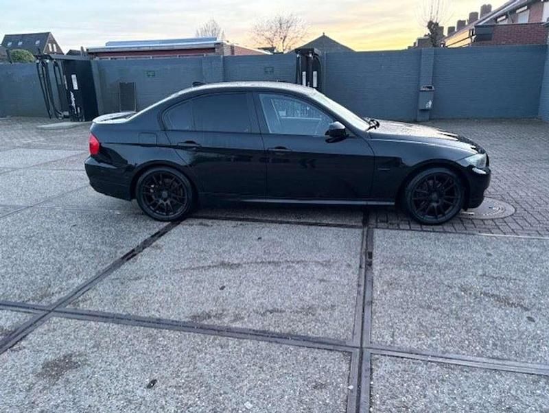 Occasion BMW 318 143 PK (105 kW) 2010 Zwart Sedan