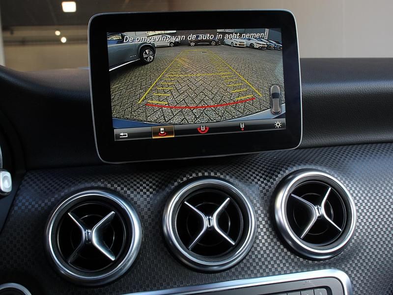 Occasion Mercedes A180 Prestige 136 PK (100 kW) 2022 Zwart Hatchback