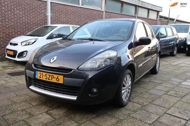 Zwart Gebruikt 2012 Renault Clio IV Collection Hatchback | € 3.950 (Eerlijke prijs) - Afbeelding 1/4