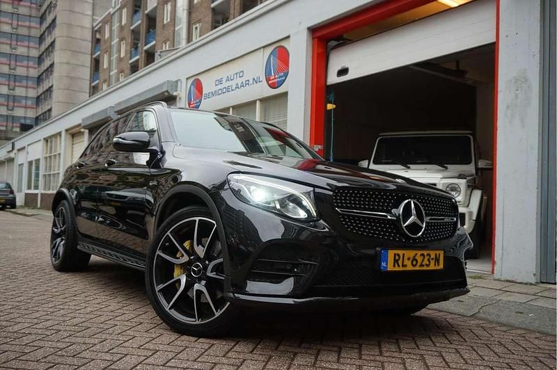 Occasion Mercedes GLC43 AMG AMG 369 PK (271 kW) 2018 Zwart SUV