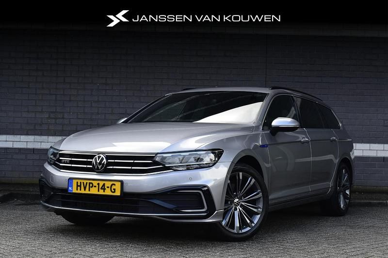 Grijs Gebruikt 2021 VW Passat Business Stationwagen | € 25.745 (Eerlijke prijs) - Afbeelding 1/3