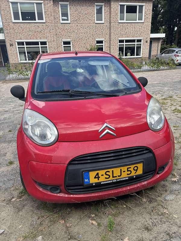 Rood Gebruikt 2009 Citroën C1 Hatchback | € 795 (Super prijs) - Afbeelding 1/4