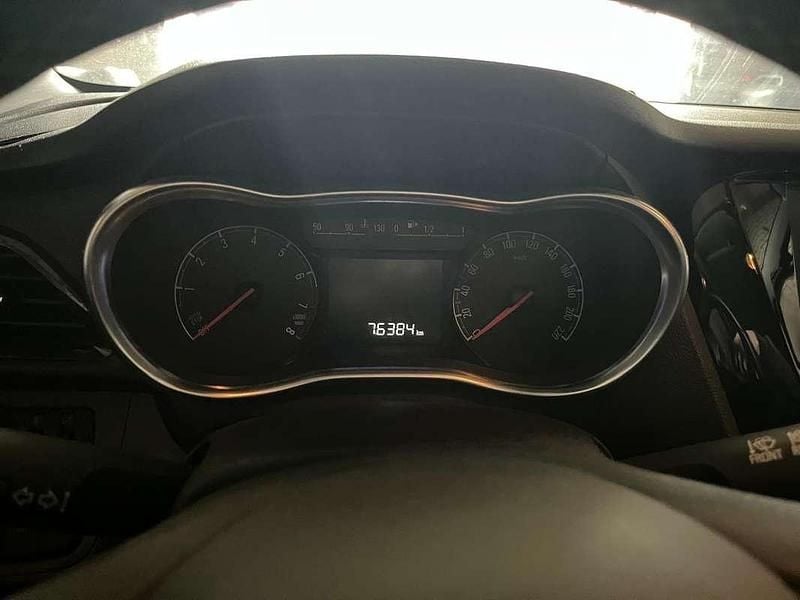 Occasion Opel Karl Innovation 75 PK (55 kW) 2017 Wit Hatchback