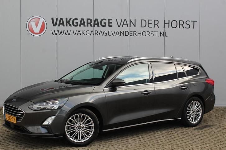 Grijs Occasion 2020 Ford Focus Business Edition Stationwagen | € 16.880 (Iets duurder) - Afbeelding 1/3