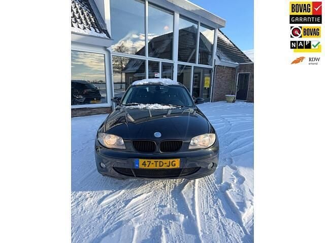 Zwart Occasion 2006 BMW 116 Executive Hatchback | € 1.999 (Goede deal) - Afbeelding 1/4