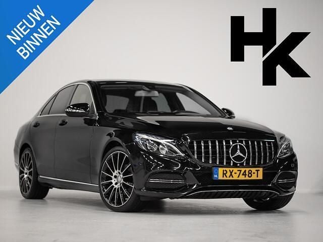 Zwart Gebruikt 2014 Mercedes C180 Ambition Sedan | € 15.950 (Eerlijke prijs) - Afbeelding 1/4