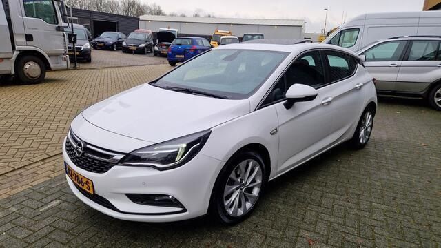 Occasion Opel Astra Edition 105 PK (77 kW) 2016 Wit Hatchback