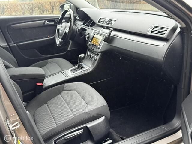 Occasion VW Passat 123 PK (90 kW) 2012 Bruin Sedan