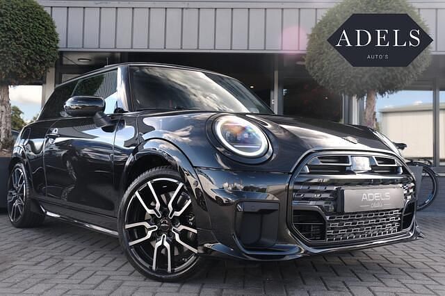 Zwart Gebruikt 2024 Mini John Cooper Works Hatchback | € 39.495 (Eerlijke prijs) - Afbeelding 1/4
