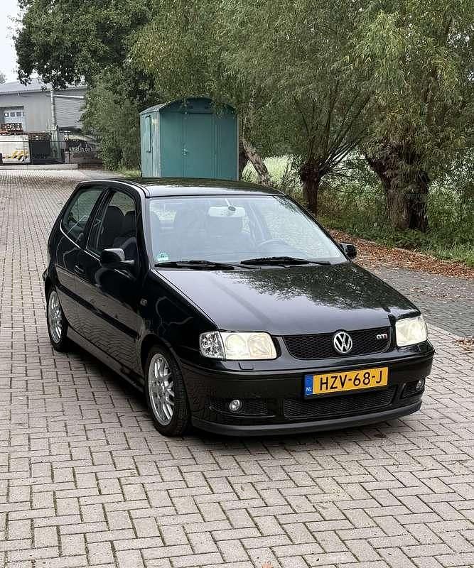 Gebruikt 2000 VW Polo GTI Sedan | € 5.000 - Afbeelding 1/4