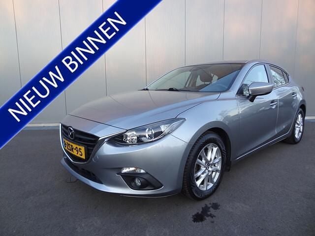 Grijs Occasion 2015 Mazda 3 Hatchback | € 10.999 (Eerlijke prijs) - Afbeelding 1/4