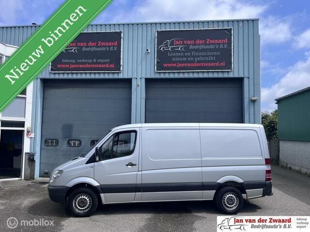 Grijs Gebruikt 2012 Mercedes Sprinter Van | € 7.950 - Afbeelding 1/4