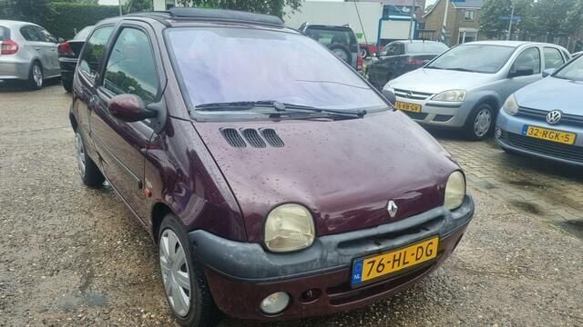 Rood Gebruikt 2001 Renault Twingo Hatchback | € 999 (Eerlijke prijs) - Afbeelding 1/4