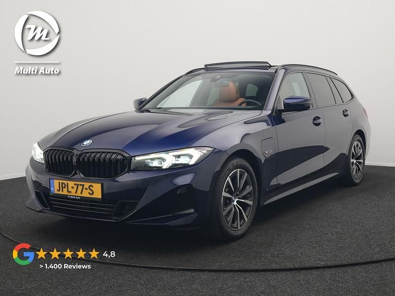 Blauw Occasion 2023 BMW 320e Stationwagen | € 34.920 (Eerlijke prijs) - Afbeelding 1/3