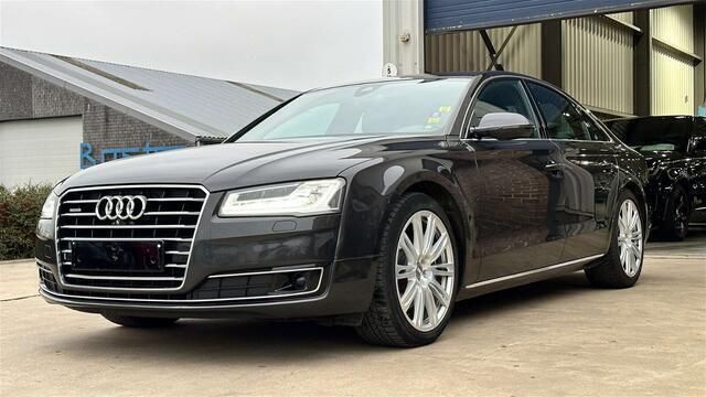 Grijs Gebruikt 2016 Audi A8 Sedan | € 28.435 - Afbeelding 1/4